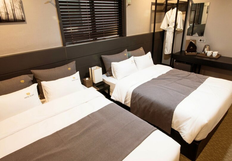 B.cent Hotel