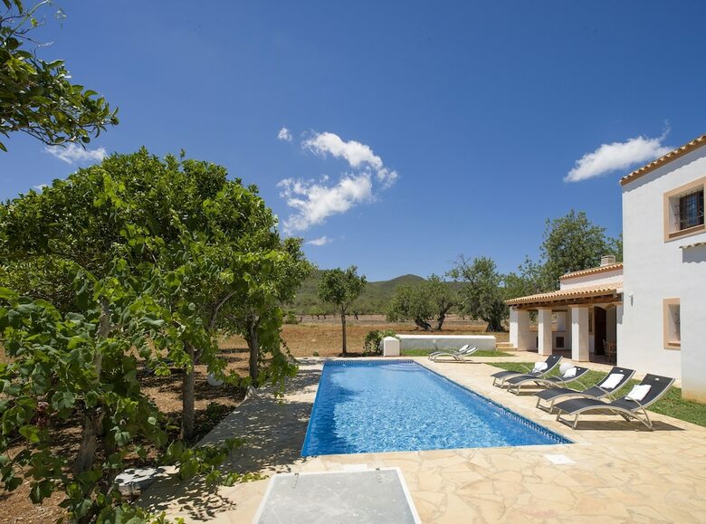 Villa Can Cama