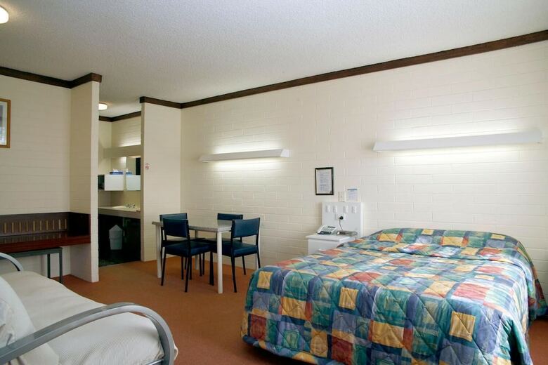 Midtown Motor Inn