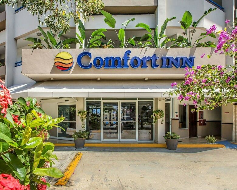 Hotel Comfort Inn & Suites Levittown