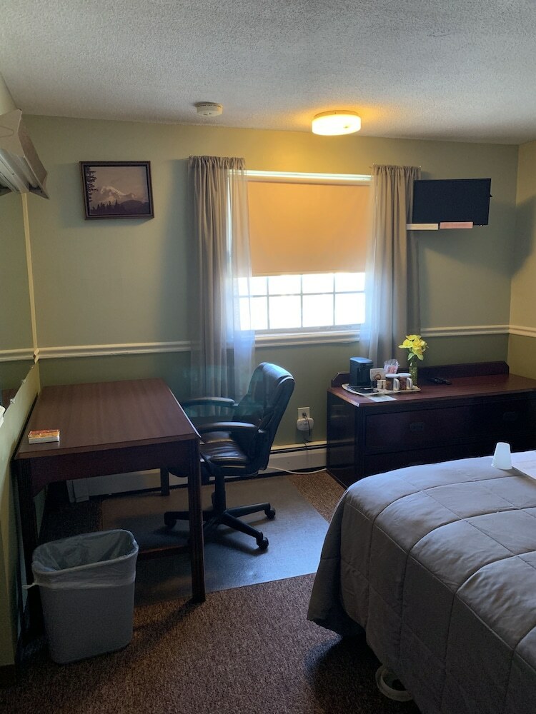 Hotel Brookside House