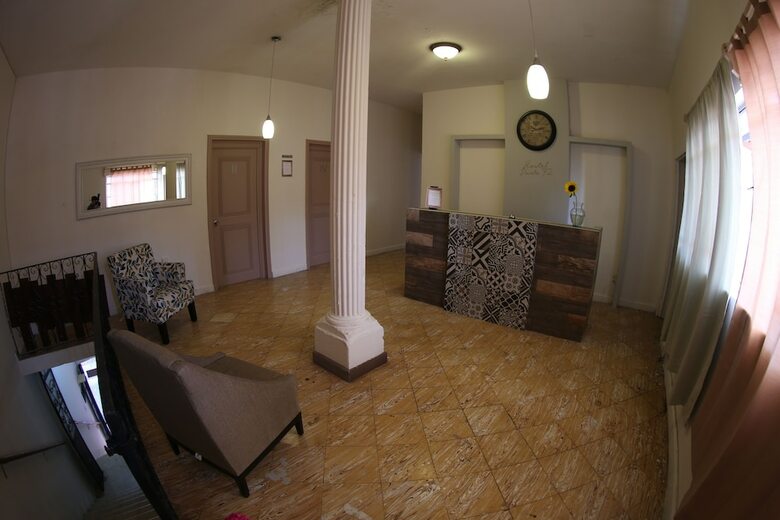 Hotel Hostel Punto 72