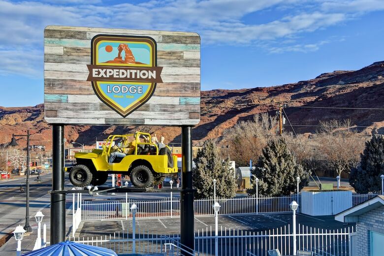 Motel Expedition Lodge
