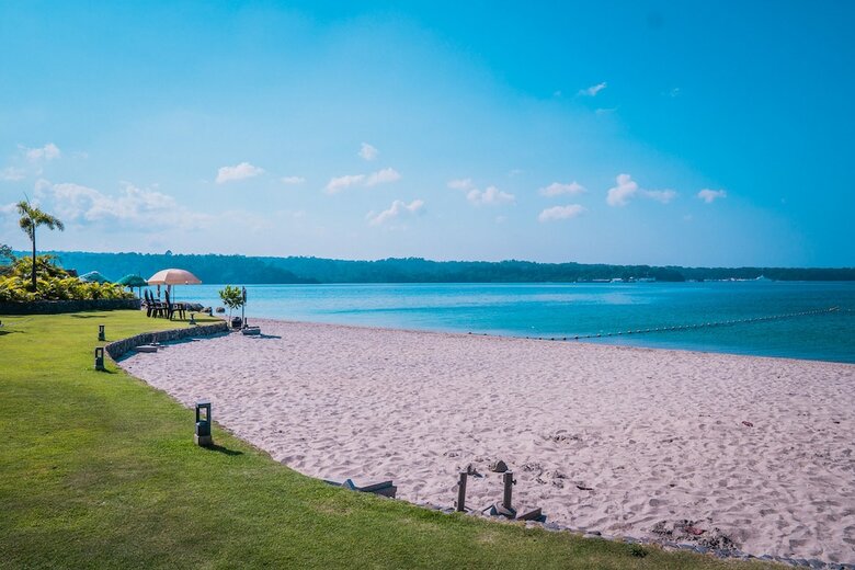 Hotel Acea Subic Bay