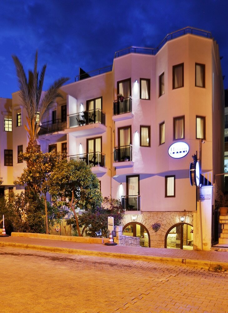 Himm Hotel