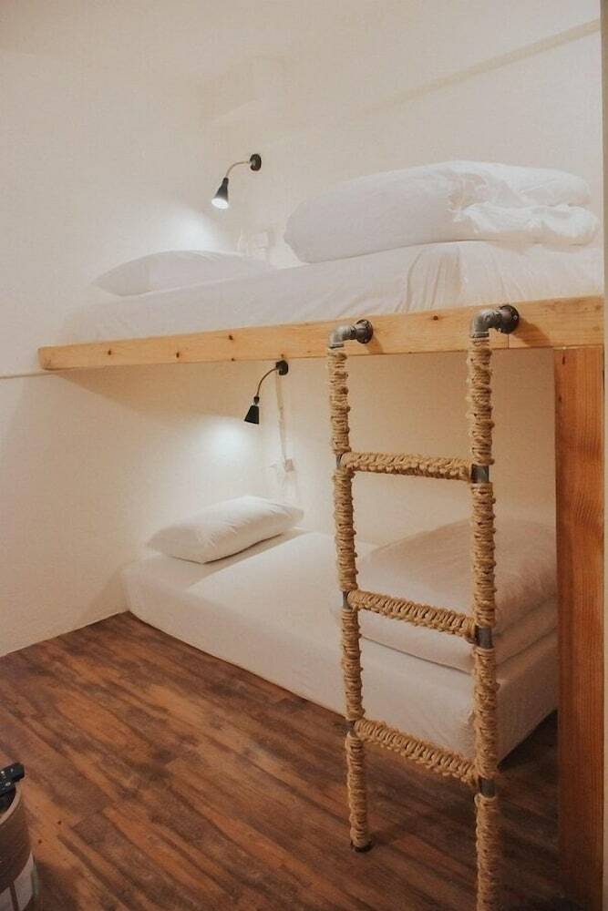 Hostal Sattahiptale Boutique Guest House & Hostel