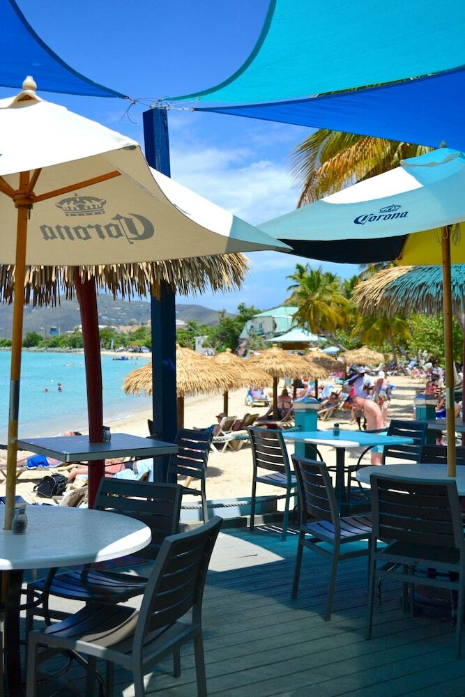 Hotel Emerald Beach Resort