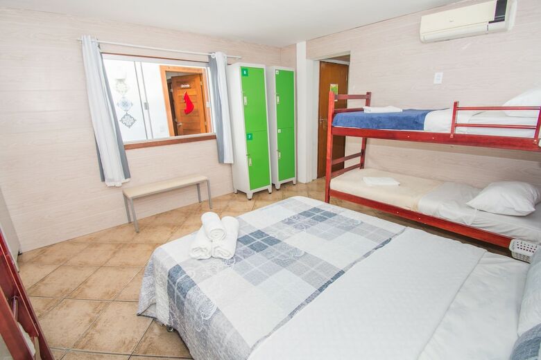 Hostal Bamboo B�zios Hostel
