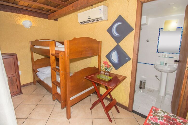 Hostal Bamboo B�zios Hostel