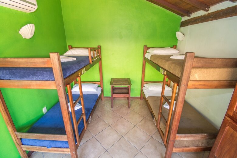 Hostal Bamboo B�zios Hostel