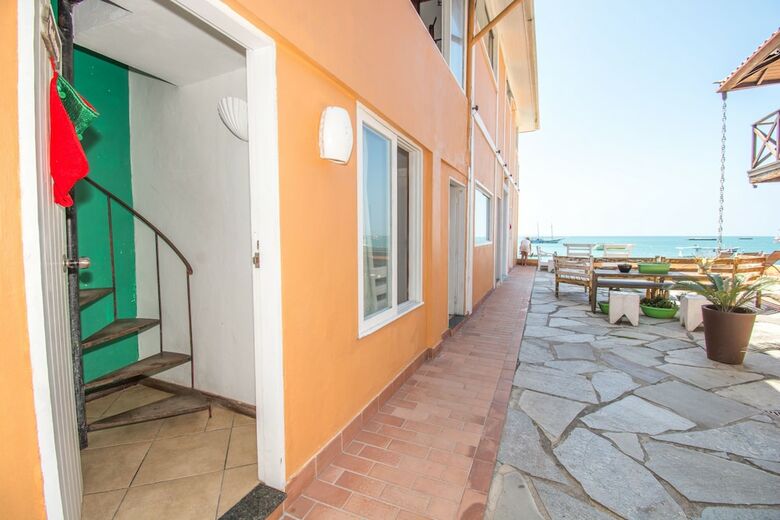Hostal Bamboo B�zios Hostel