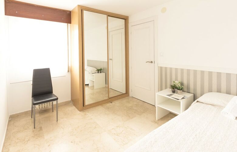 Surtrip Apartamentos - San Ant�n