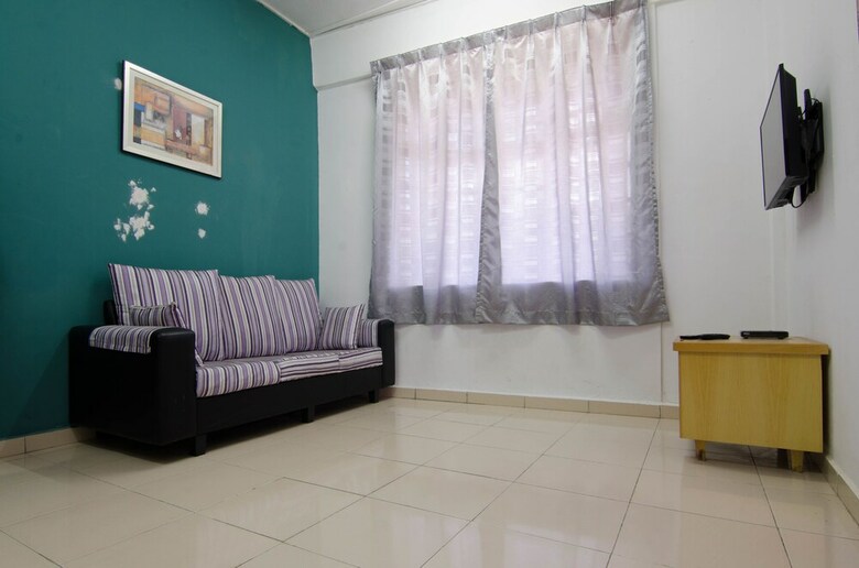 Bed & Breakfast Anggerik Residence