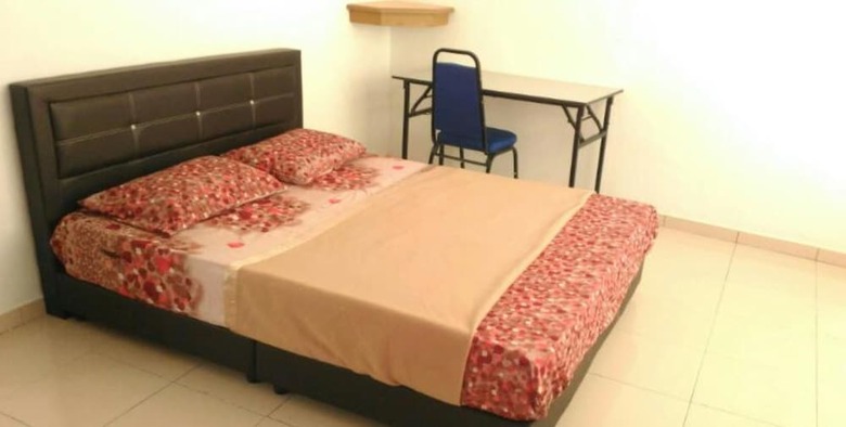 Bed & Breakfast Anggerik Residence