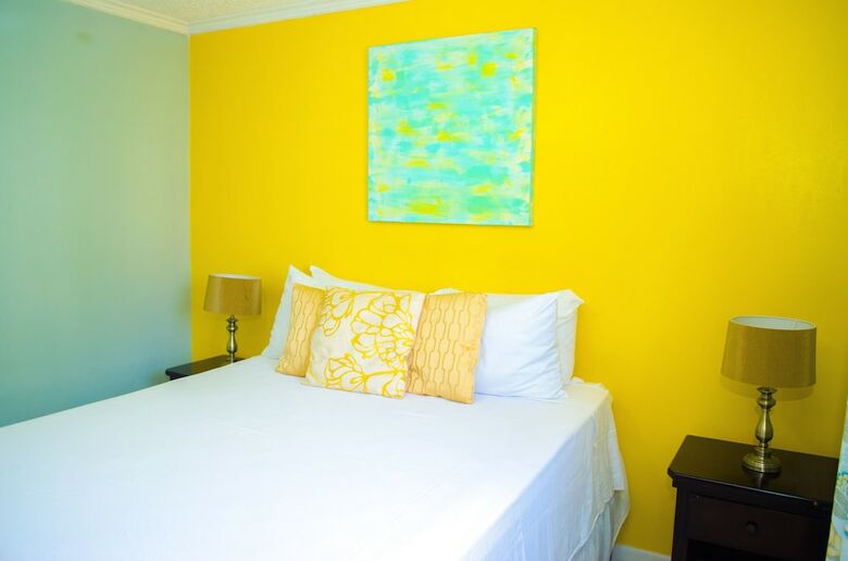 Apartamentos Kingston Guest Apt At Oakland