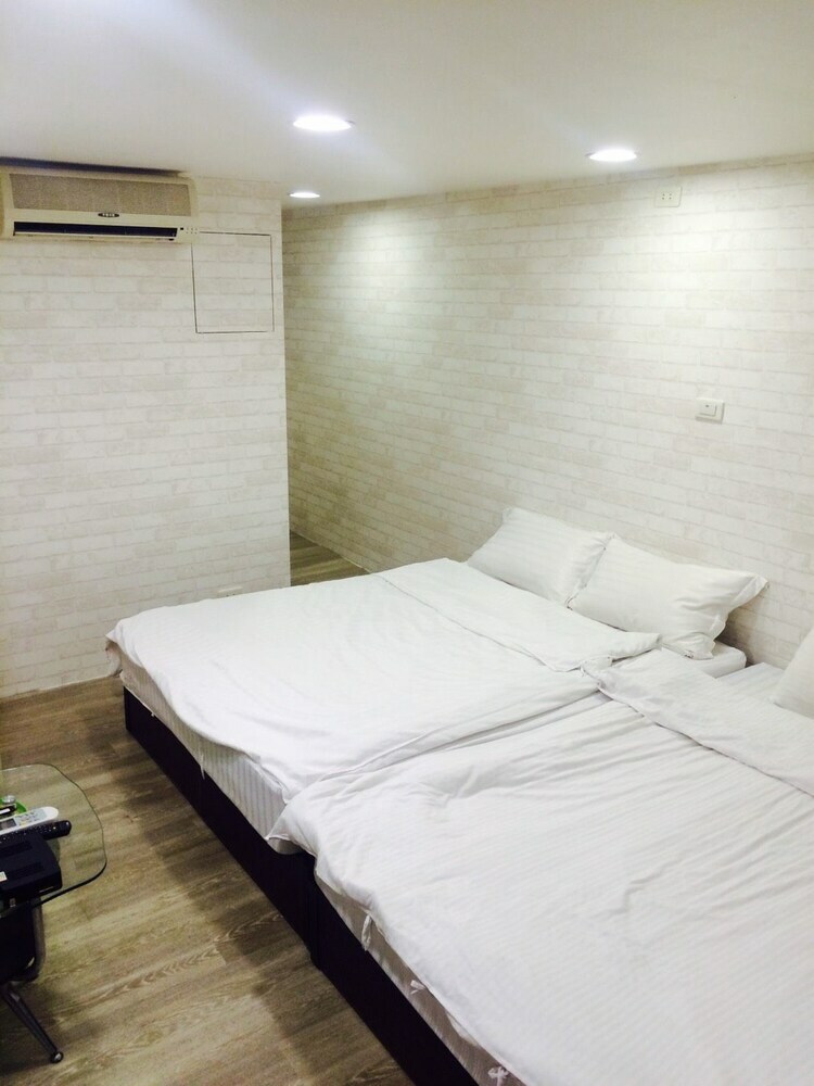 Hotel Mambo Hostel