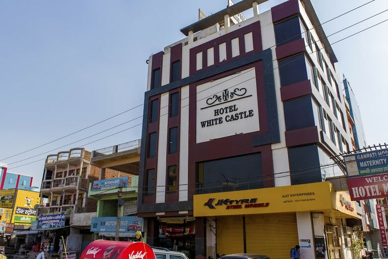 Fabhotel White Castle Sez