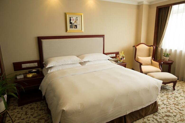 Enrichee Gloria Plaza Hotel Qingdao