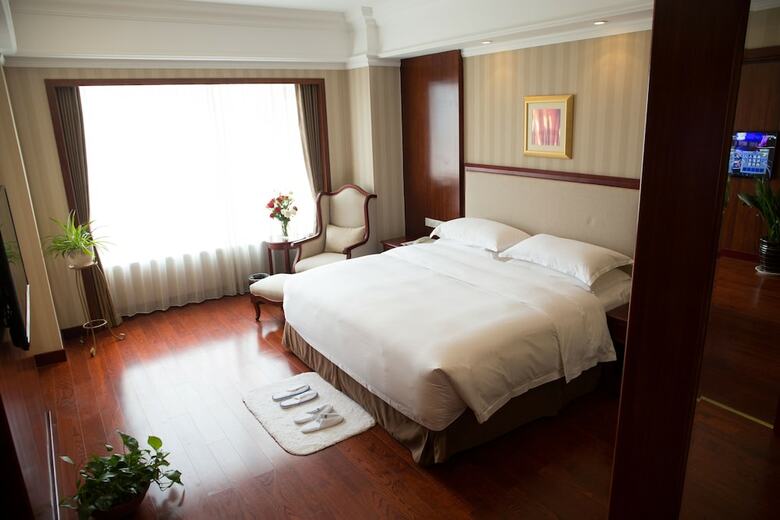 Enrichee Gloria Plaza Hotel Qingdao