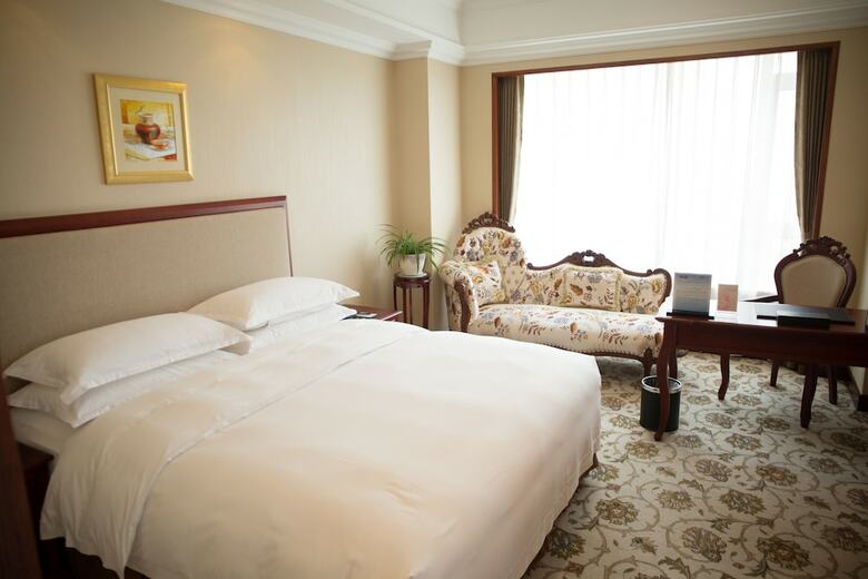Enrichee Gloria Plaza Hotel Qingdao