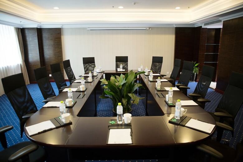 Enrichee Gloria Plaza Hotel Qingdao