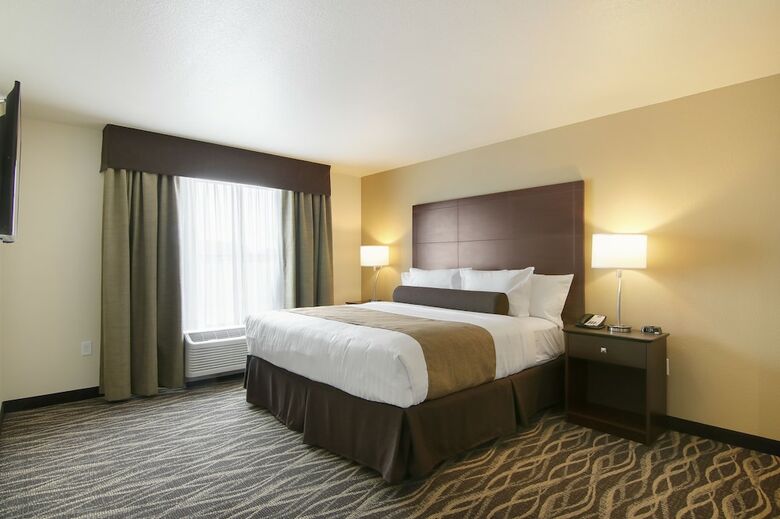 Hotel Cobblestone Inn & Suites - Menomonie