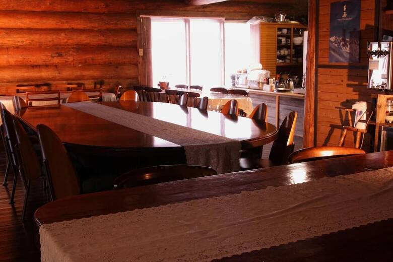Bed & Breakfast Canadian Village Goryu