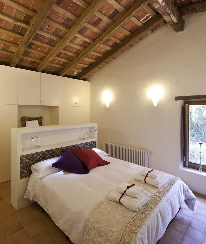 Bed & Breakfast La Rectoria de Sant Miquel de Pineda