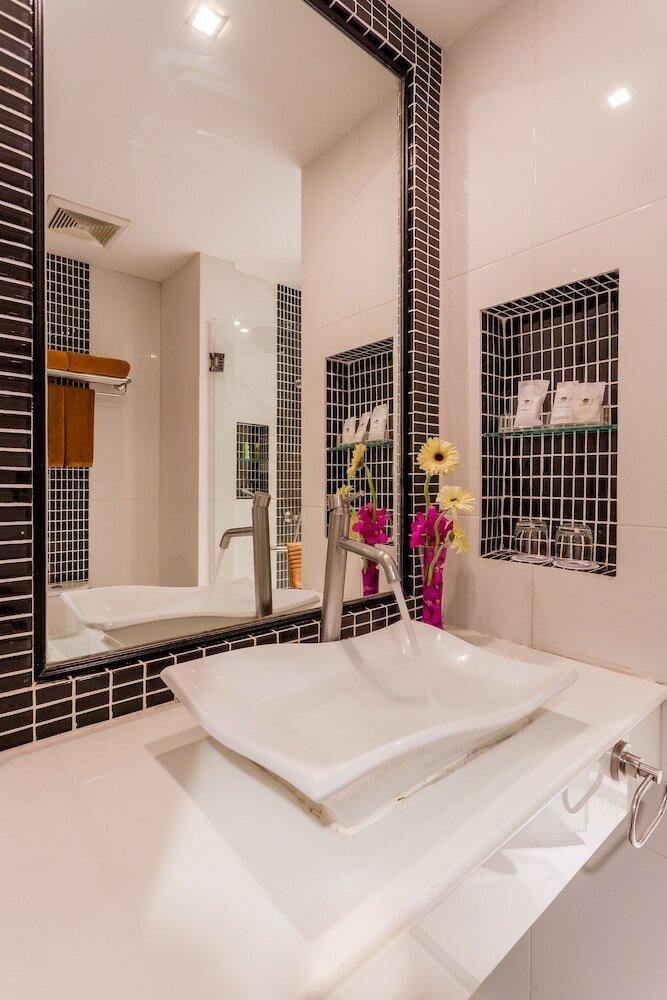 Nova Platinum Hotel