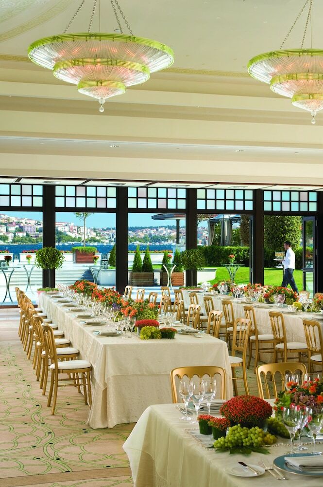 Four Seasons Hotel Istanbul At The Bosphorus
