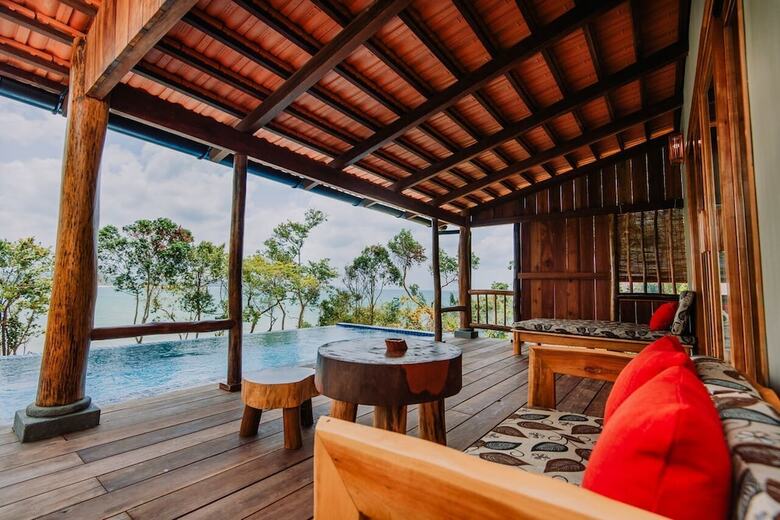 Hotel Green Bay Phu Quoc Resort & Spa
