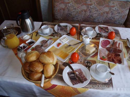 Hostal Zur Dorfsch�nke