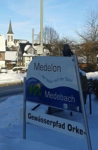 Hostal Pension Und Ferienwohnungen Schweinsberg