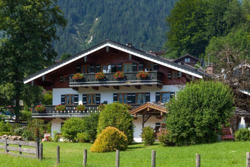 Hostal G�stehaus Und Ferienwohnungen Egglerlehen