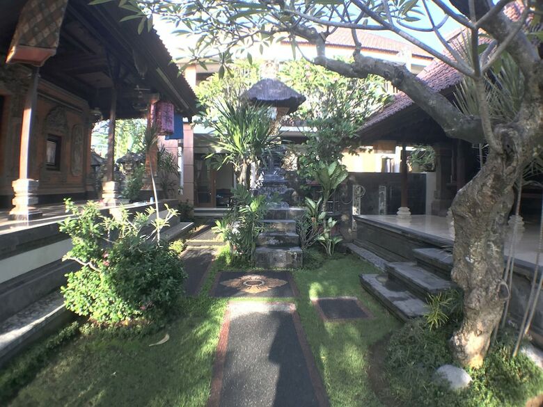 Bed & Breakfast Kubu Munggu Homestay