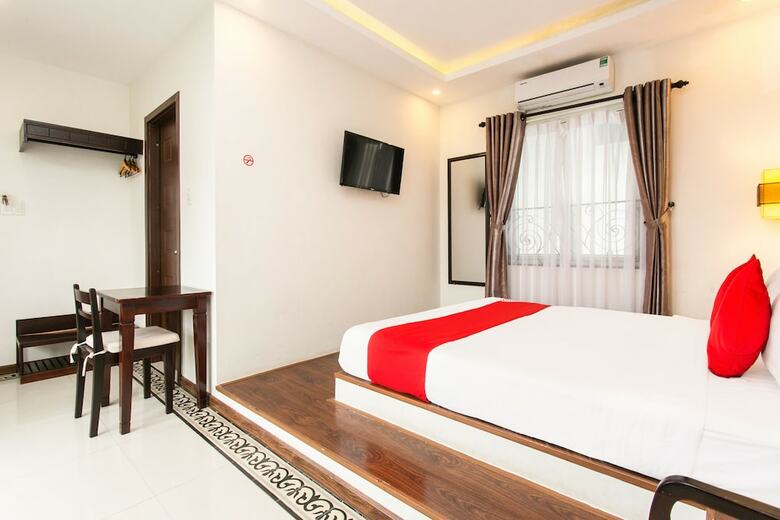 Hotel Oyo 724 Golden Palm Villa