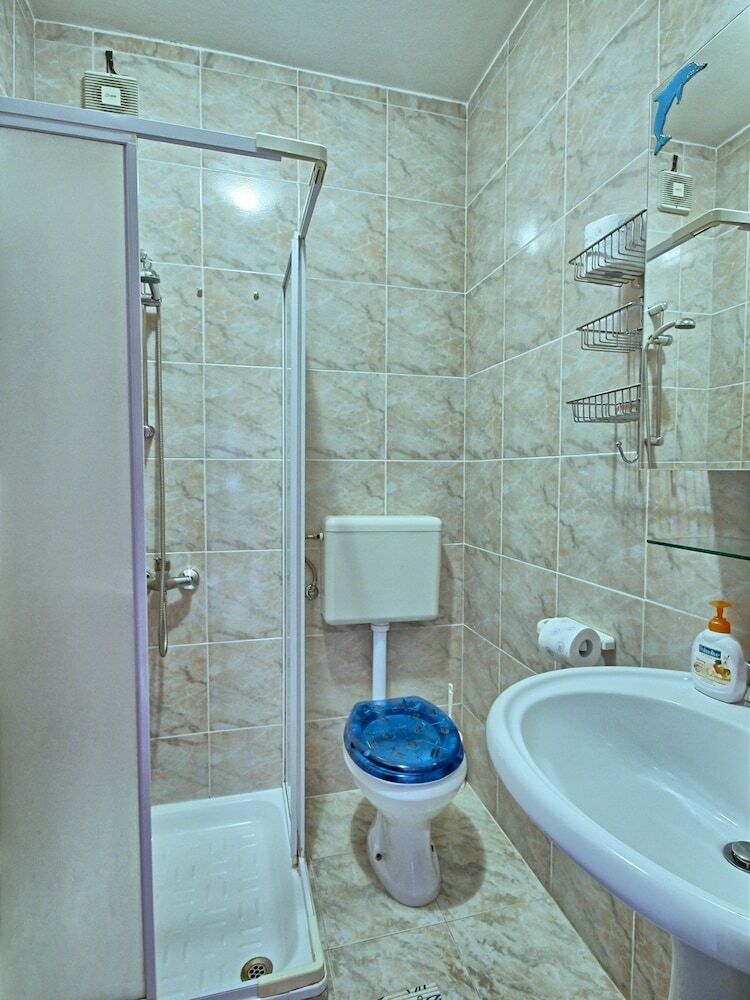 Hotel Guest House And Apartment Ambienti