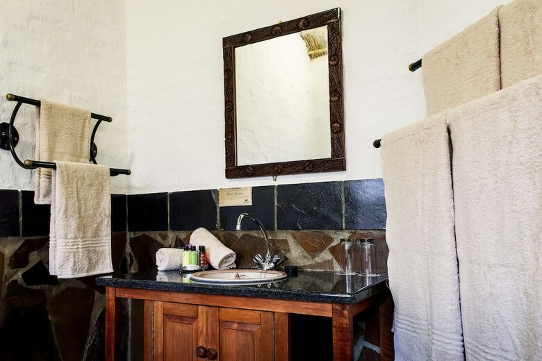 Hotel Kedar Heritage Lodge, Conference Centre & Spa