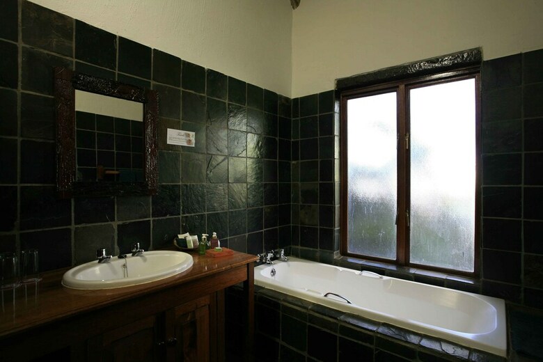 Hotel Kedar Heritage Lodge, Conference Centre & Spa
