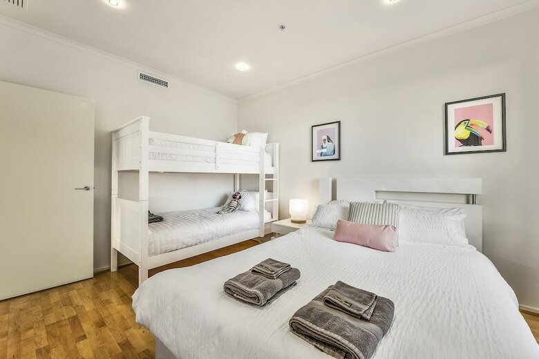 Apartamentos 3 Bedroom Inner City Penthouse