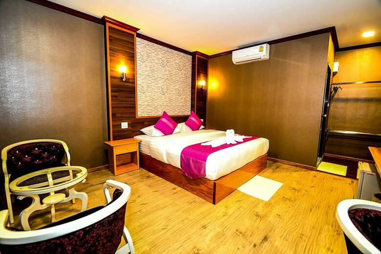 Hotel Lenoi Buri