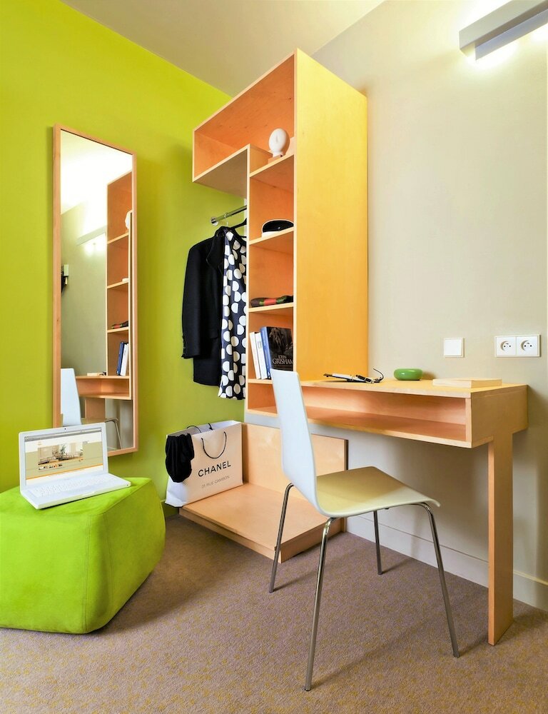 Hotel Glasgow Monceau Paris By Patrick Hayat