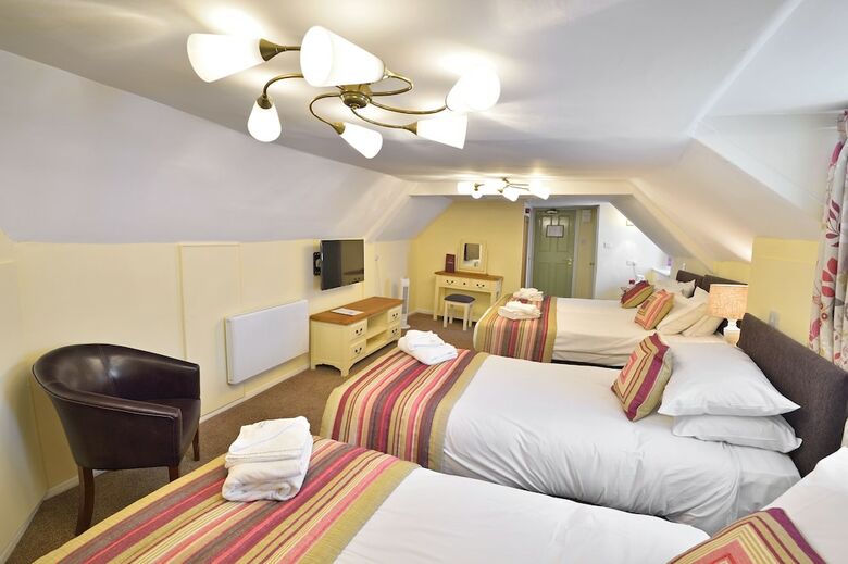Posada The Royal Victoria & Bull Hotel