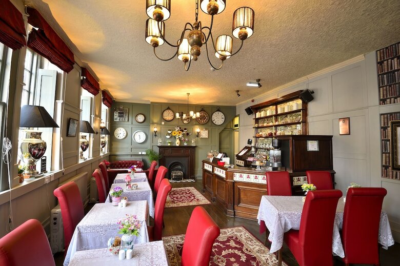 Posada The Royal Victoria & Bull Hotel