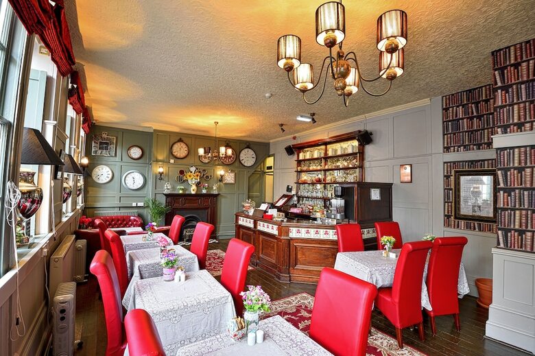 Posada The Royal Victoria & Bull Hotel