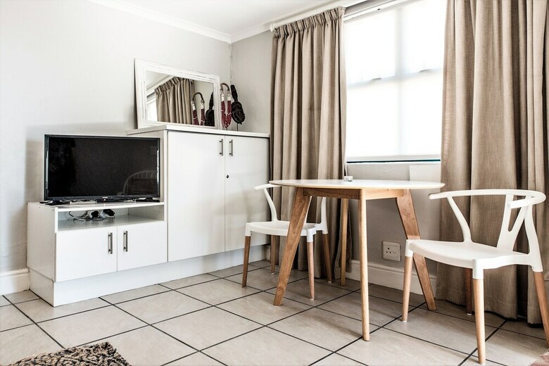 Hotel Asgard Valhalla Self Catering