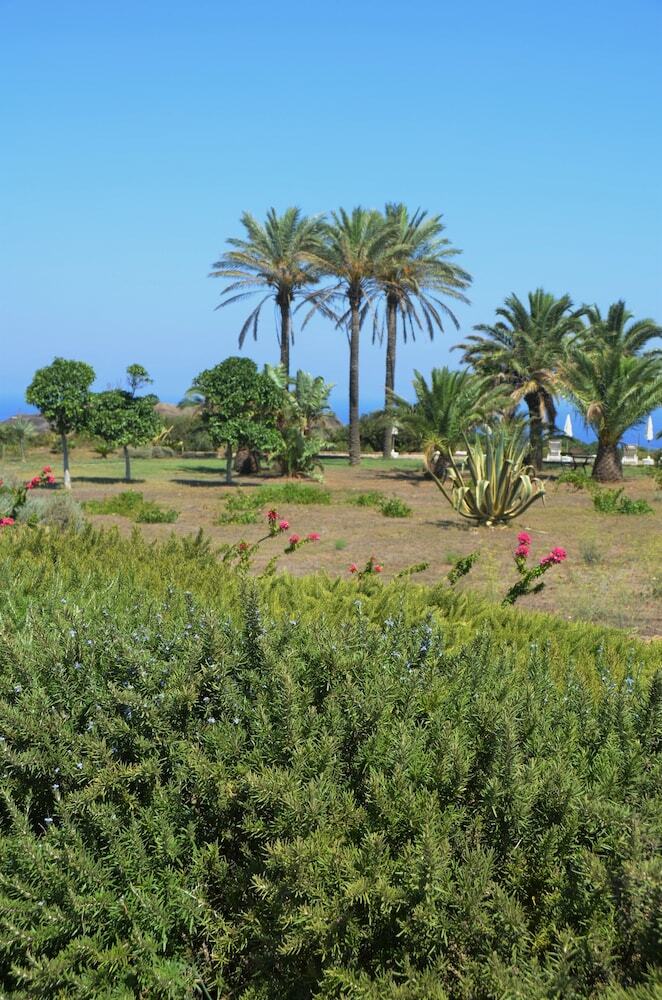 Hotel Zubebi Resort