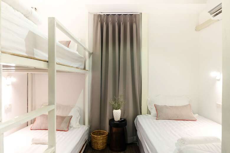 Hotel Oon Poshtel