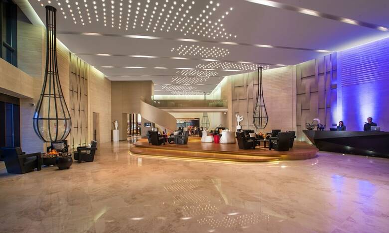 Himalayas Qingdao Hotel