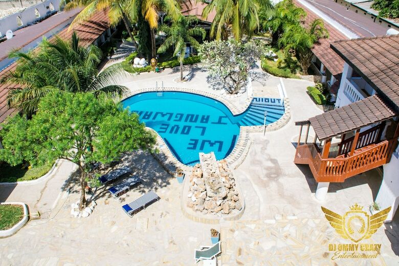 Apartamento Jangwani Sea Breeze Resort